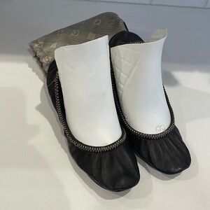 Carlo Pazolini Italy Dark Brown Leather Flats in Bag—So Comfortable!  Size 36-37